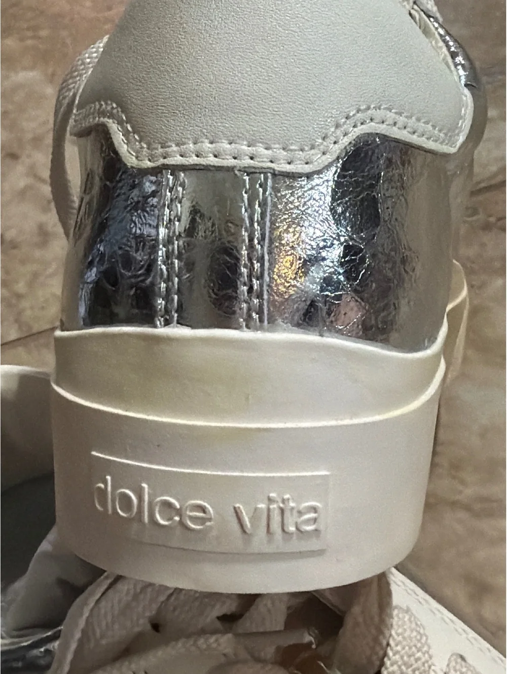 Dolce Vita Zayn 360 Silver Sneakers Women's Size 9.5 New In Box